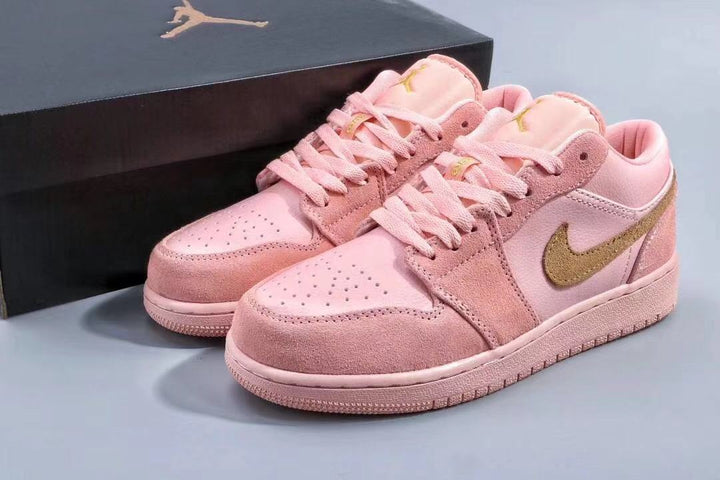 Jordan 1 Low Pink Sneakers