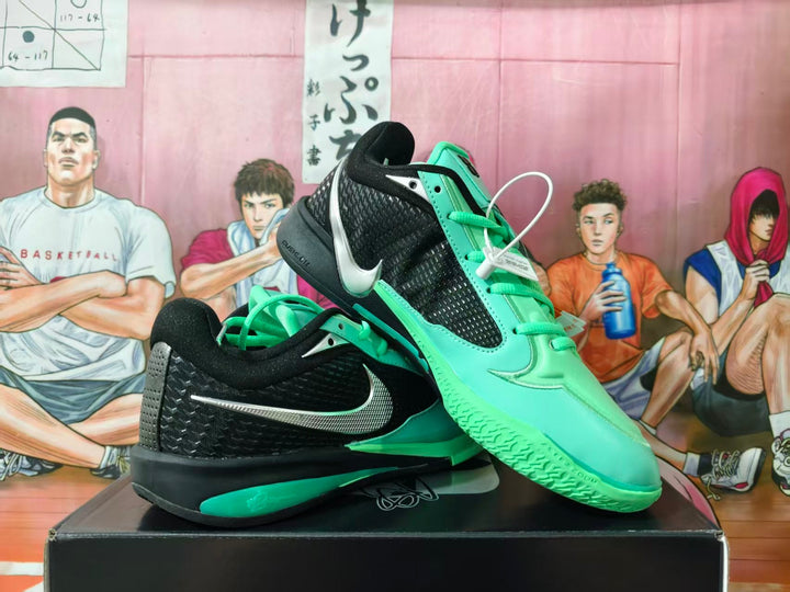 Nike Basketball Shoes in Black and Green