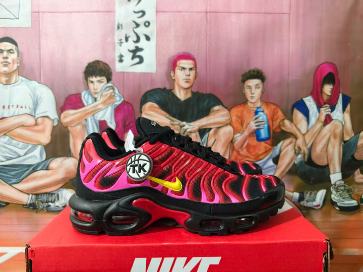 Nike TN Air Max Plus Supreme Collaboration Sneakers Red Pink Black