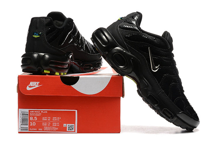 Nike Air Max Plus Black Sneakers Style FZ2591-001