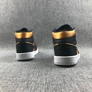 Jordan 1 Mid SE Black Gold Sneakers 852542-401