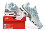 Nike Air Max Plus VII Sneakers in Teal and White