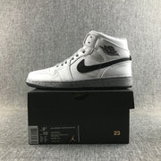 Jordan Air Jordan 1 Retro High OG White Gray Dot Sneakers