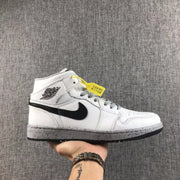 Jordan Air Jordan 1 Retro High OG White Gray Dot Sneakers