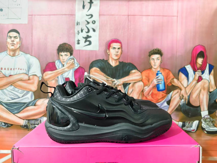 Black Basketball Sneakers with Patterned Trim