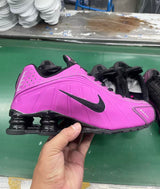 Nike Shox R4 Pink and Black Sneakers