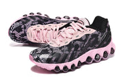 Nike Air Max DN8 Sneakers in Black and Pink