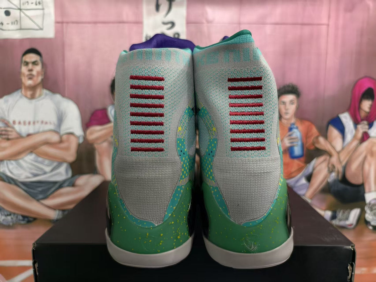 Nike Basketball Sneakers Green and Gray High-Top