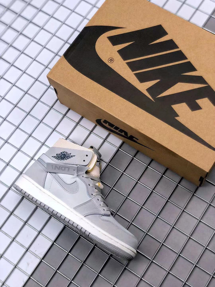 Jordan Air Jordan 1 Zoom Comfort London Gray Sneakers DH4268-001