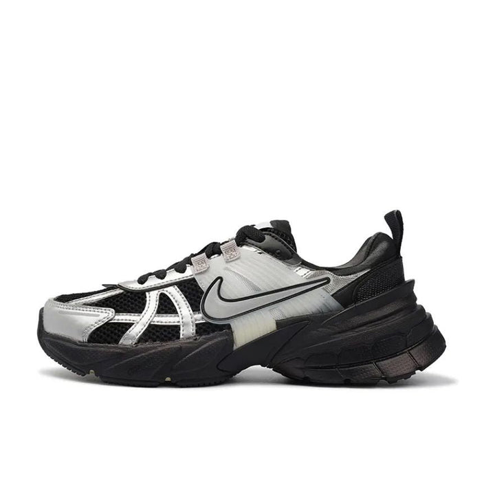 Nike Zoom Vomero 5 Black and Silver Sneakers
