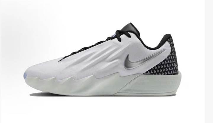 Nike White and Black Low-Top Sneakers