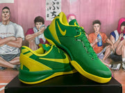 Nike Oregon Ducks Green and Yellow Basketball Sneakers