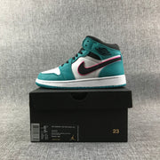 Jordan Air Jordan 1 Retro High OG Jade White High-Top Sneakers