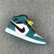 Jordan Air Jordan 1 Retro High OG Jade White High-Top Sneakers