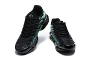 Nike Air Max Plus Black and Green Sneakers DM0032-043
