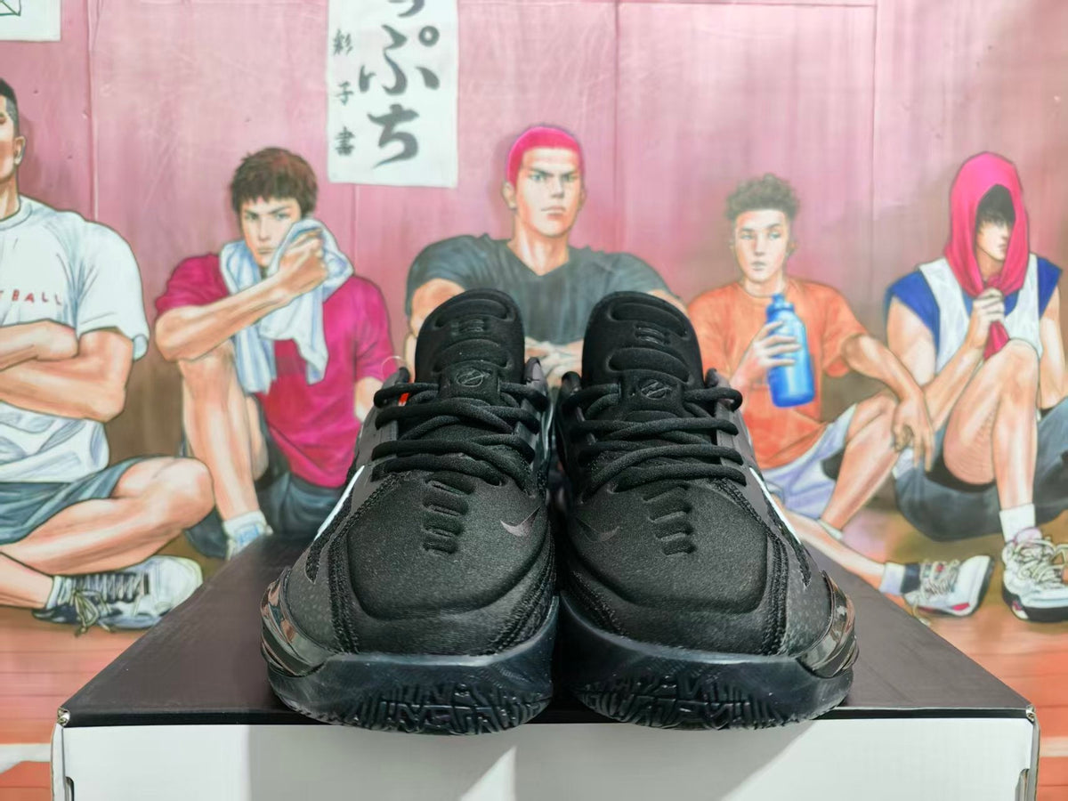 Nike GT Cut Basketball Shoes in Black and White