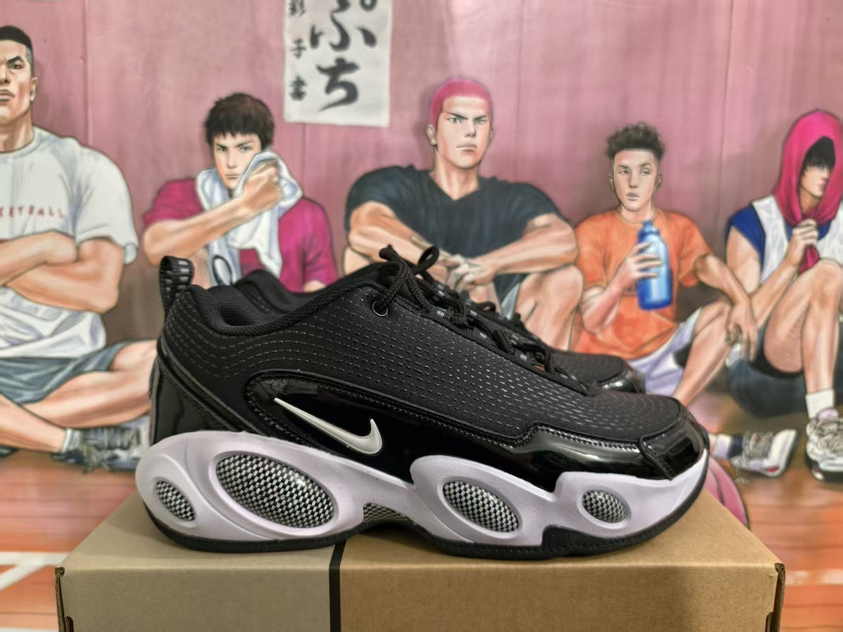 Nike Black White Sneakers