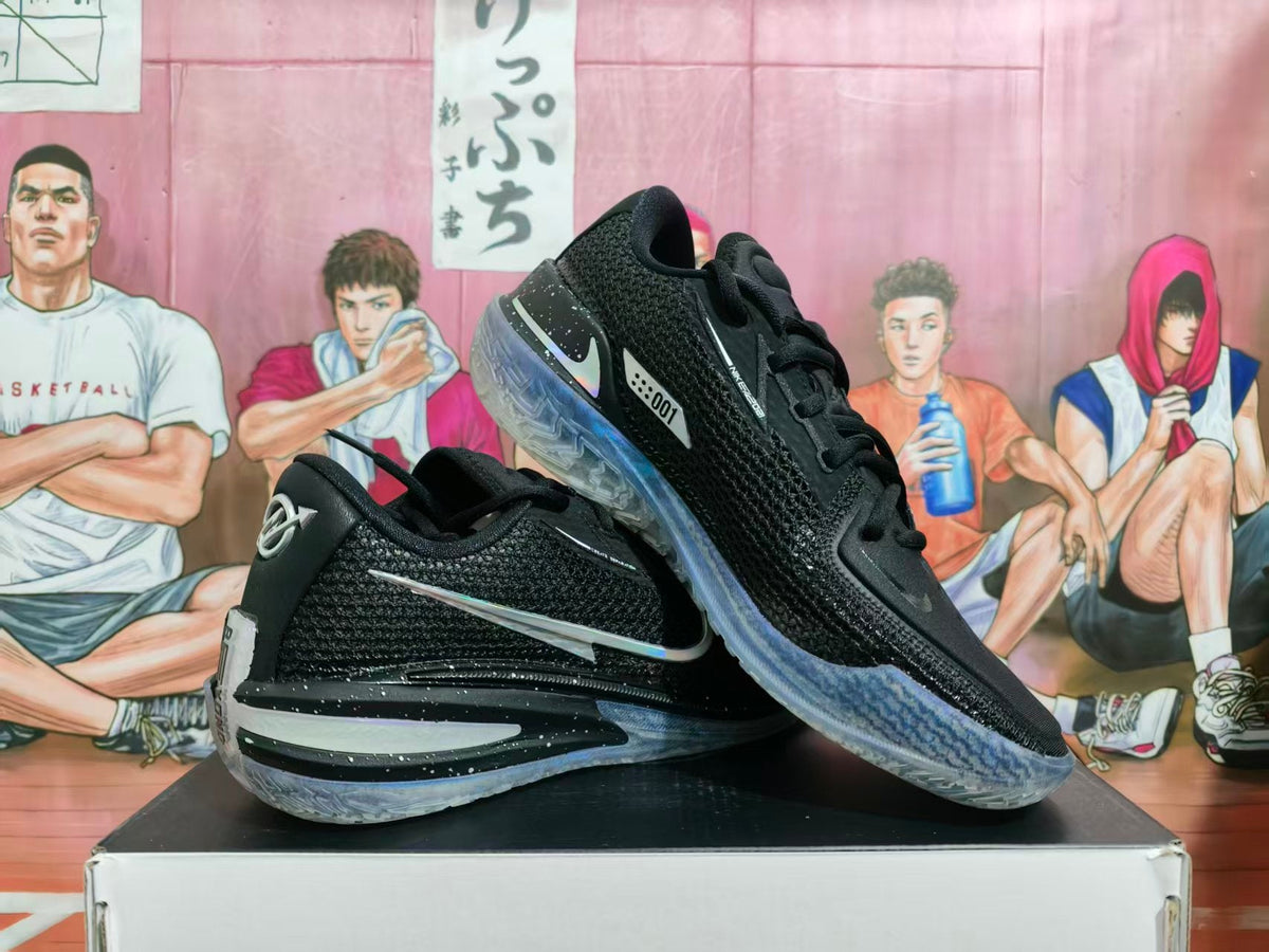 Nike Black Basketball Sneakers with Translucent Sole