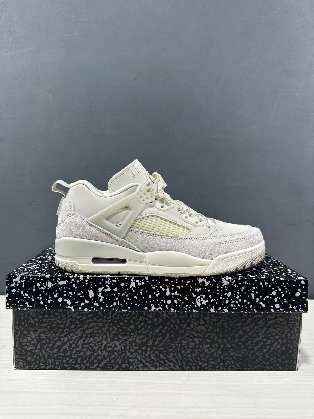 Jordan Spizike Mid-Top Sneakers White IU7551-030