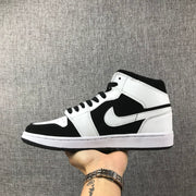 Jordan Air Jordan 1 Mid Panda Black White 554724-113