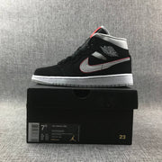Jordan Air Jordan 1 Mid Black Silver Red 554724-060