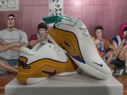 Nike Basketball Sneakers White Gold