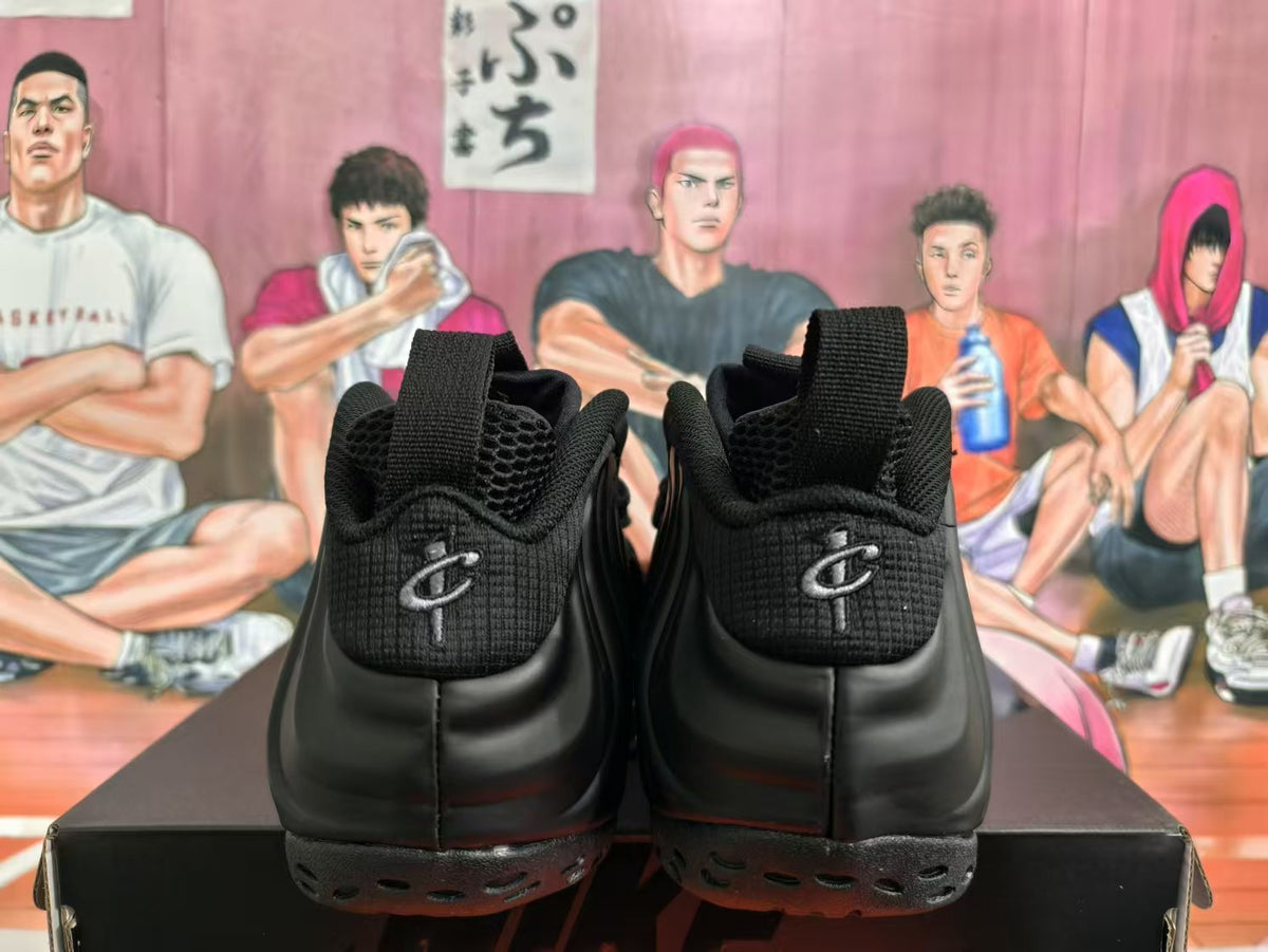 Nike Black Warrior Black Sneakers