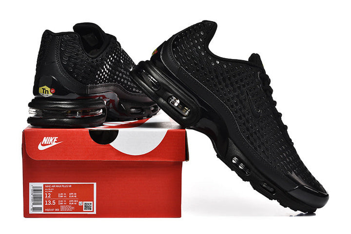 Nike Air Max Plus VII Black Sneakers