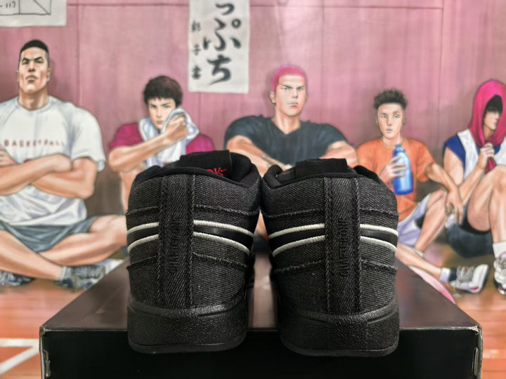 Nike Black Low-Top Sneakers