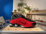 Nike Shox R4 Red and Black Sneakers