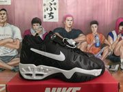 Nike Black and White Sneakers