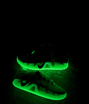 Nike HV9924-700 Halloween Green Sneakers
